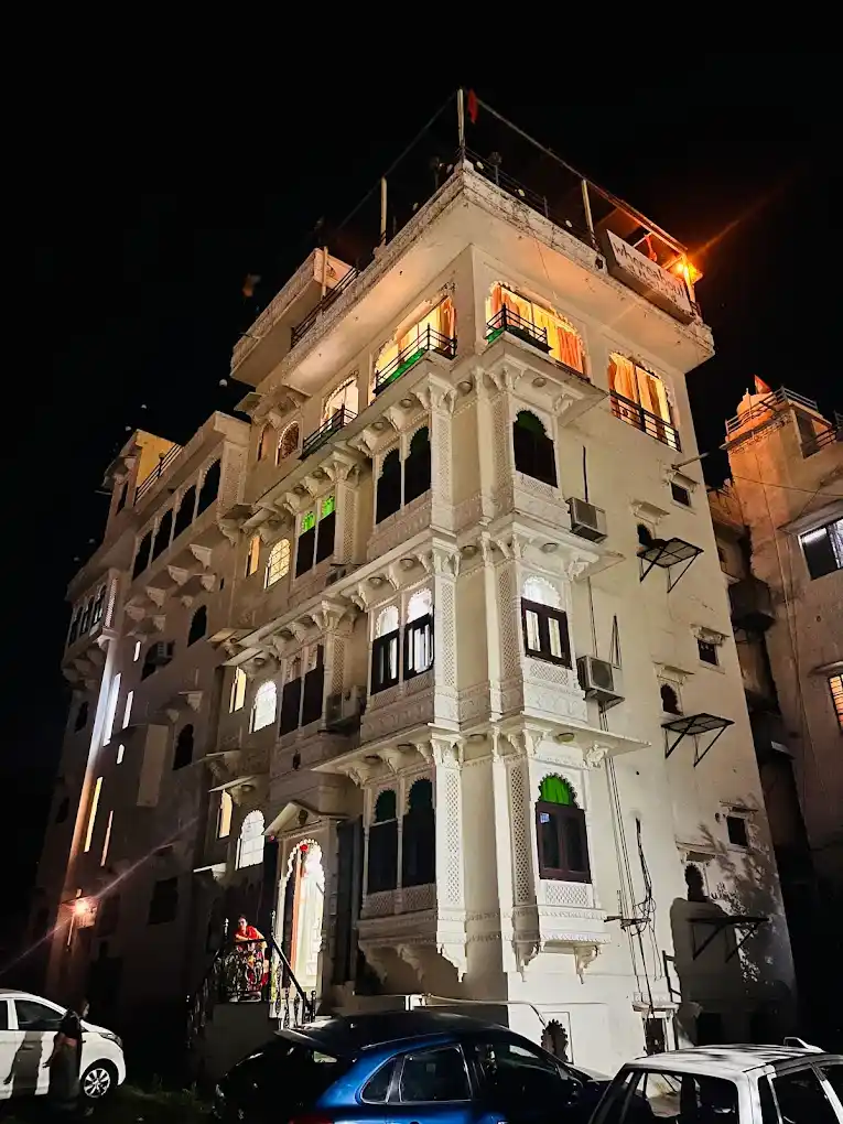 Front desk volunteer Required in Udaipur